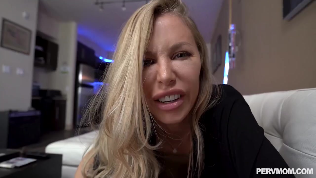 My Step Mommy Nicole Is Such a Naughty And Lustful Woman - ePornhubs