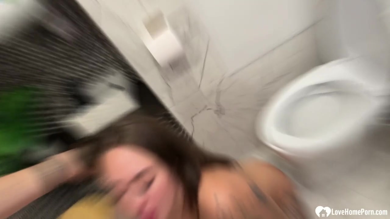 Sexy blowjob in the bathroom makes me cum. - ePornhubs
