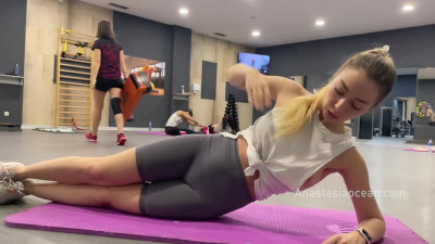 Anastasia Ocean - To flash tits in public is my favourite. Sporty girl in gym shows h