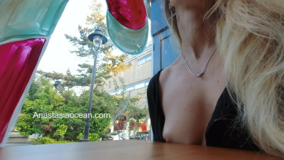 Anastasia Ocean - Super model Anastasia Ocean flashes her natural breasts in a public