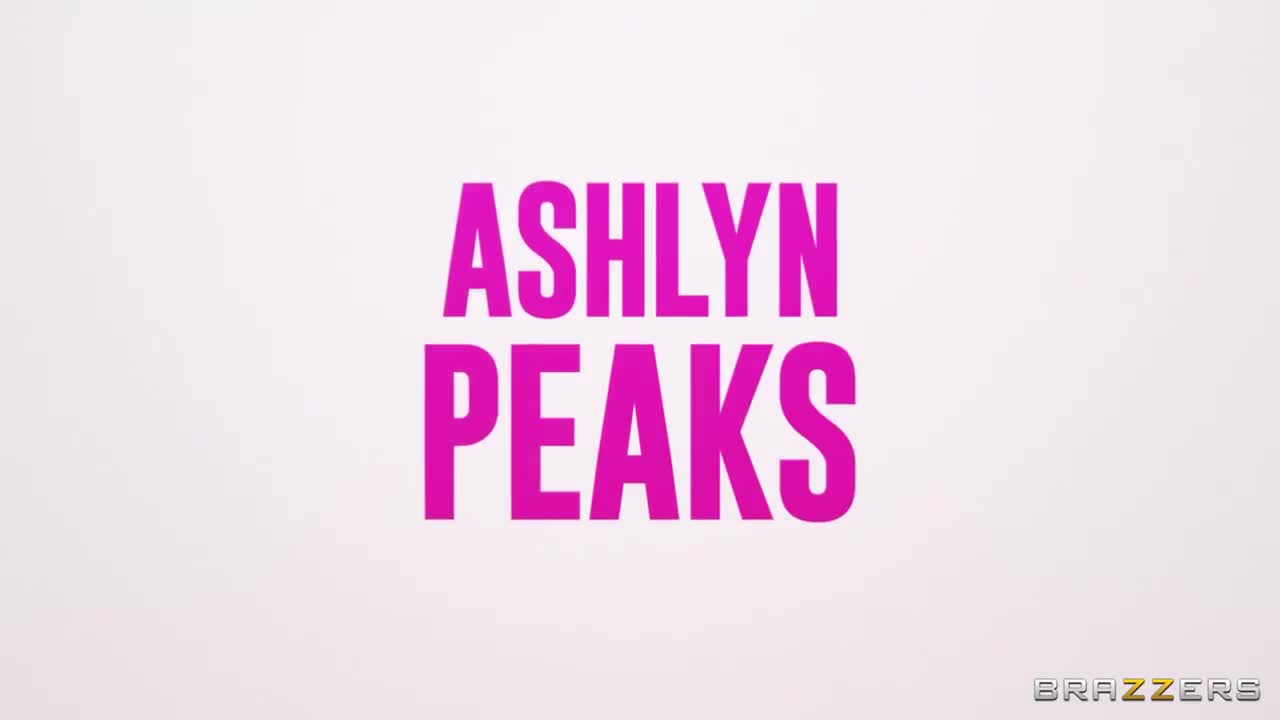 Ashlyn Peaks - Sneaky Barkeeps Use Their Dicks to Shake & Stir Her - ePornhubs