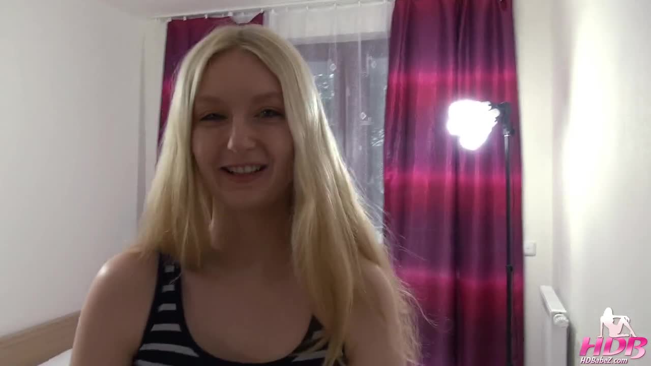 HornyDreamBabeZ - Darina a Nerdy Blonde With Super Tits Seduced - ePornhubs
