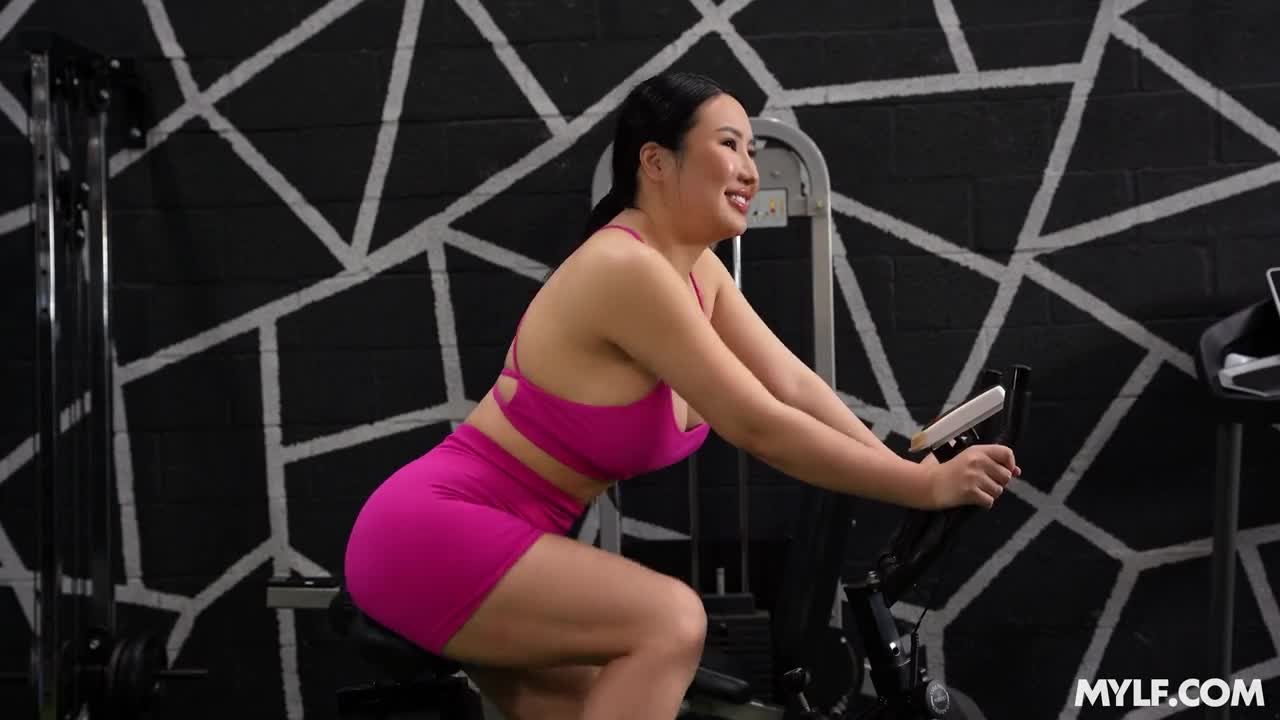 Asian Gym Workouts - ePornhubs